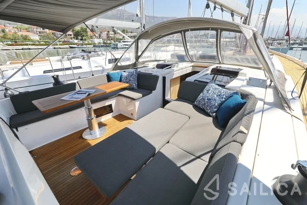 Hanse 588 - Yacht Charter Sailica