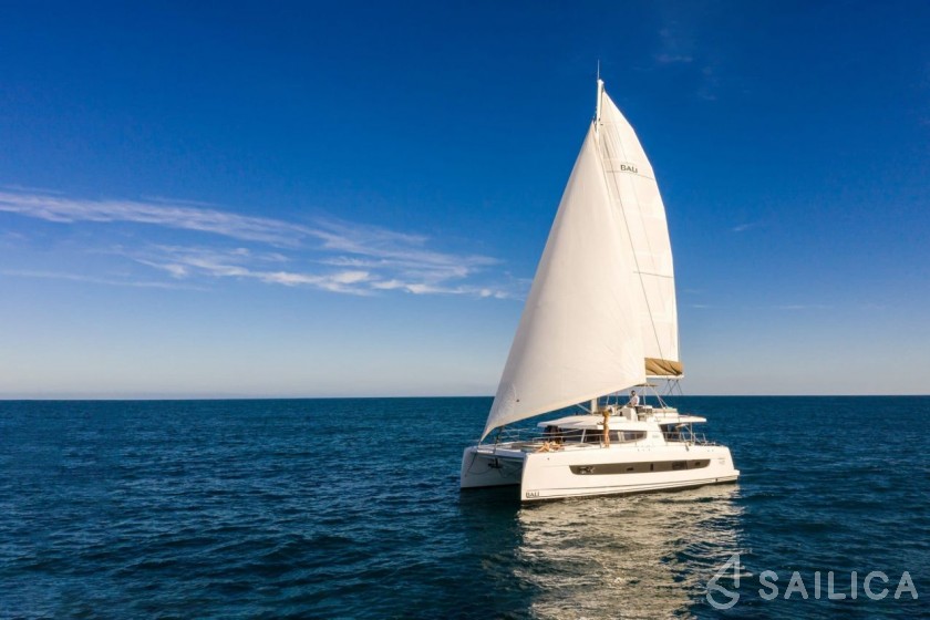 Bali 4.6 - Yacht Charter Sailica