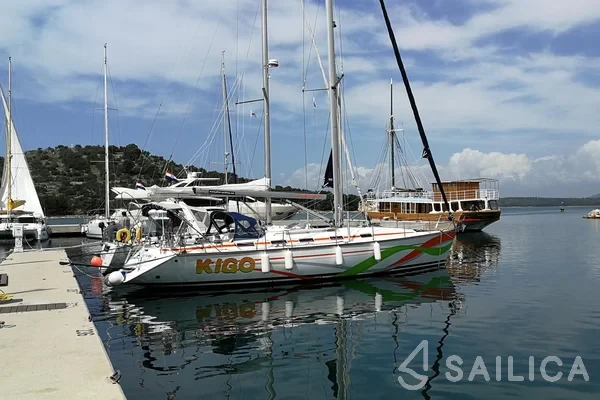 Bavaria 44 - Yacht Charter Sailica