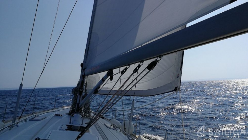 Bavaria 44 - Yacht Charter Sailica