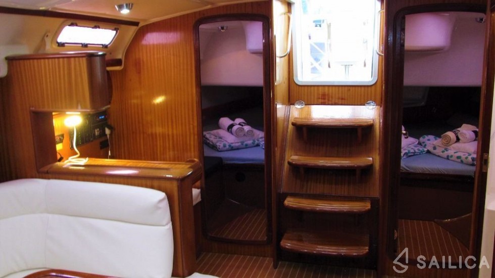 Bavaria 44 - Yacht Charter Sailica