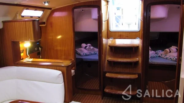 Bavaria 44 - Yacht Charter Sailica