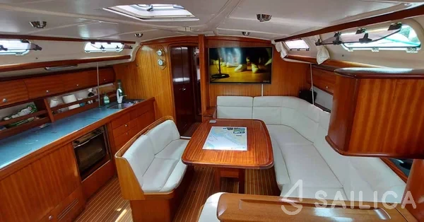 Bavaria 44 - Yacht Charter Sailica