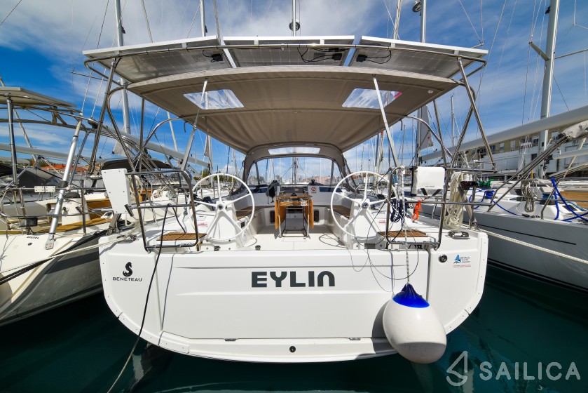 Oceanis 40.1 - Yacht Charter Sailica