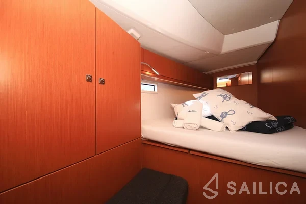 Bavaria 46 Cruiser - Yacht Charter Sailica