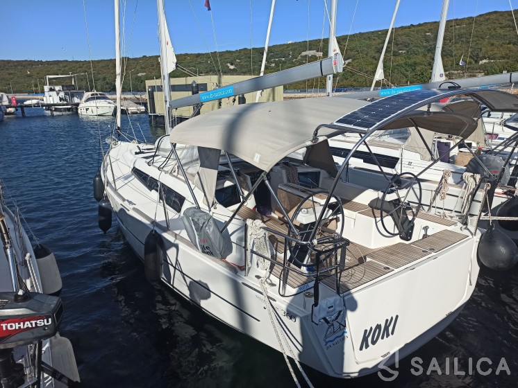Dufour 360 GL - Yacht Charter Sailica