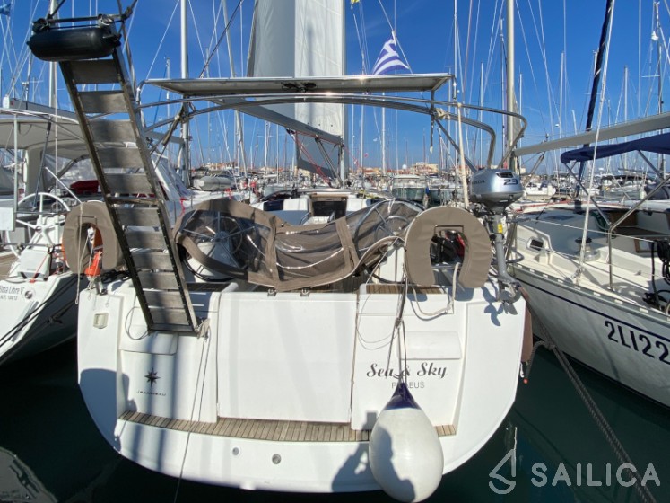 Sun Odyssey 439 - Yacht Charter Sailica