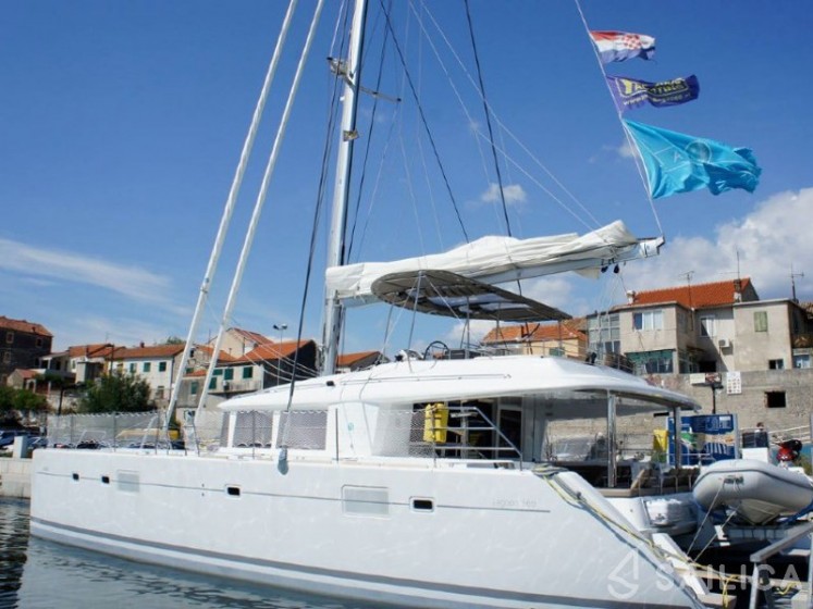 Lagoon 560 - Yacht Charter Sailica