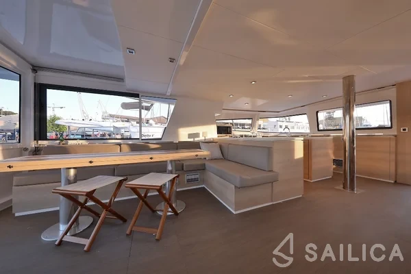 Bali 5.4. - Yacht Charter Sailica