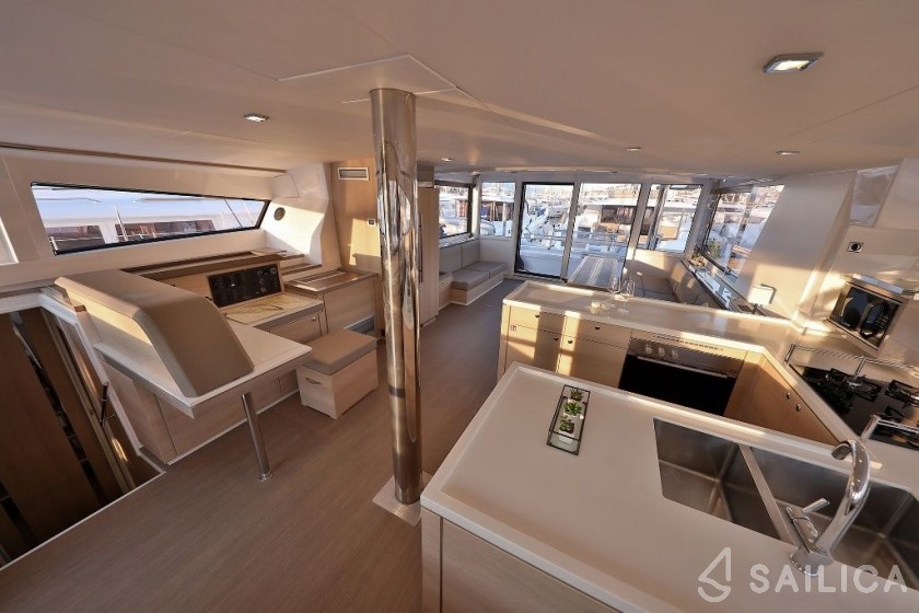 Bali 5.4. - Yacht Charter Sailica