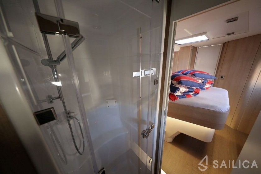 Bali 5.4. - Yacht Charter Sailica