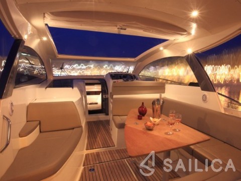 Leader 10 - Yacht Charter Sailica