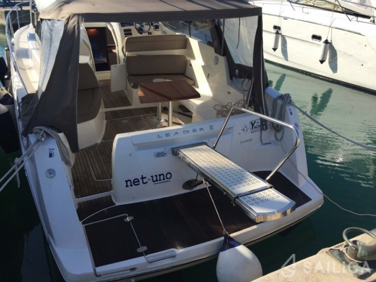 Leader 10 - Yacht Charter Sailica