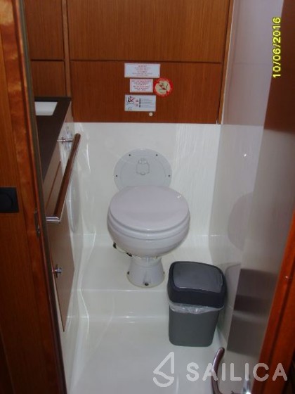 Bavaria 46 Cruiser - Yacht Charter Sailica