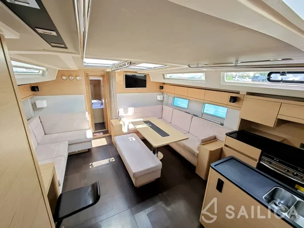 Hanse 548 - Yacht Charter Sailica