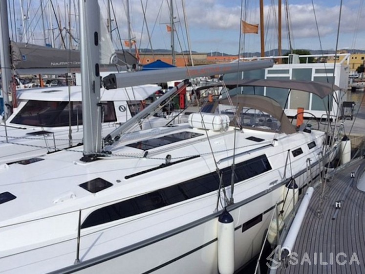 Bavaria 51 Cruiser - Yacht Charter Sailica