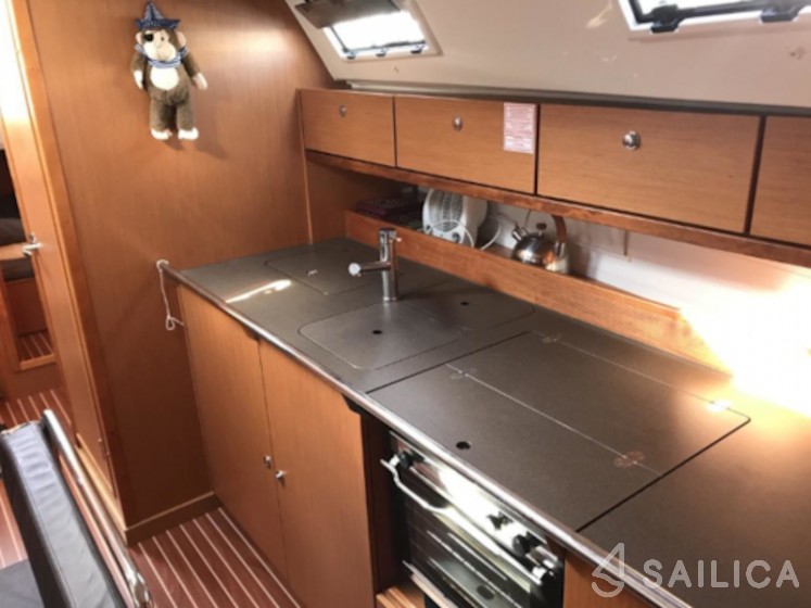 Bavaria 40 Cruiser S - Yacht Charter Sailica
