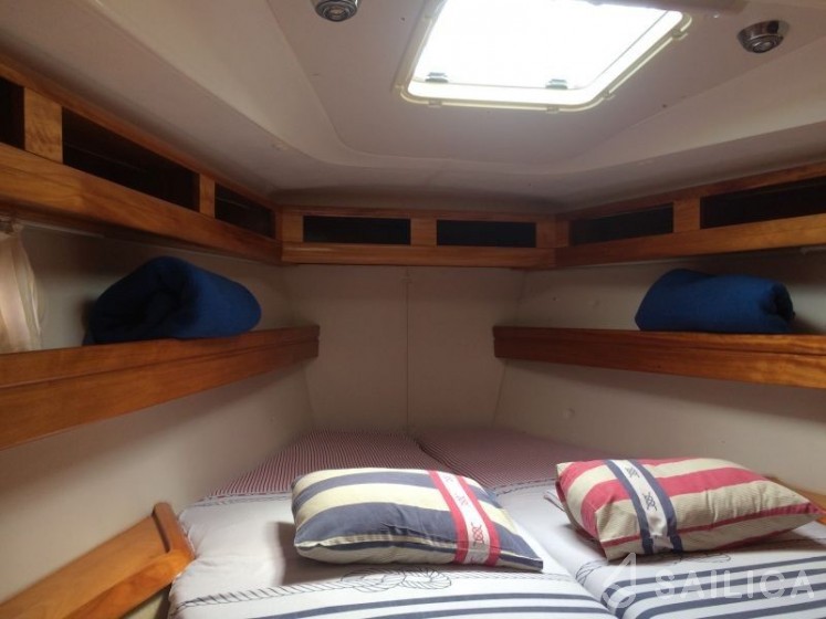 Bavaria 42 Cruiser - Yacht Charter Sailica