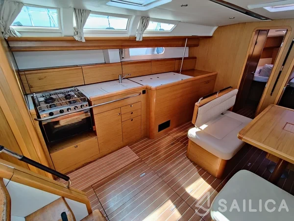 Sun Odyssey 49i - Yacht Charter Sailica