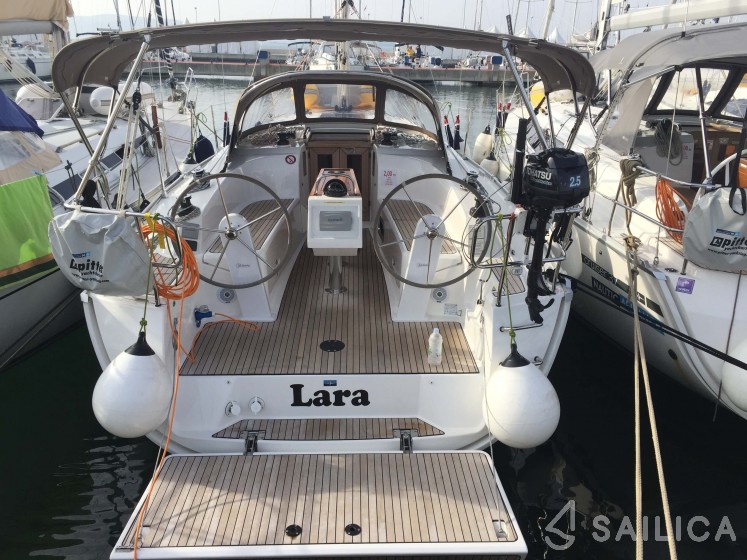 Bavaria 34 Cruiser - Yacht Charter Sailica