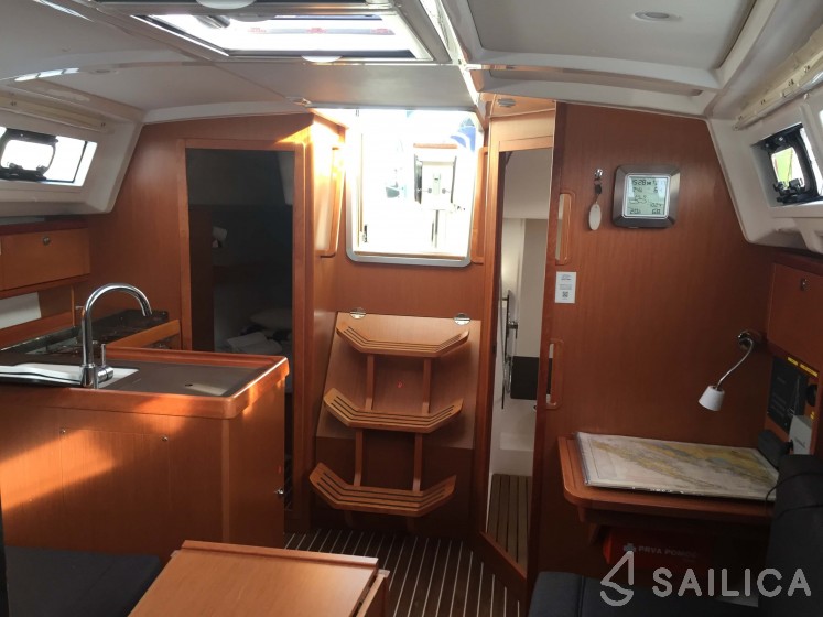 Bavaria 34 Cruiser - Yacht Charter Sailica