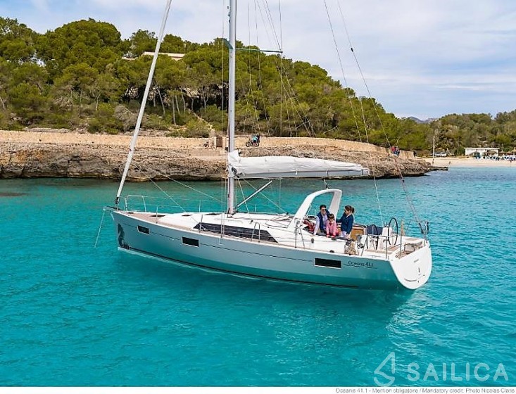 Oceanis 41.1 - Yacht Charter Sailica