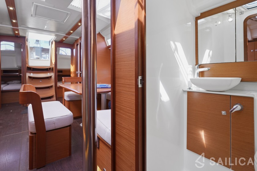 Dufour 430 - Yacht Charter Sailica