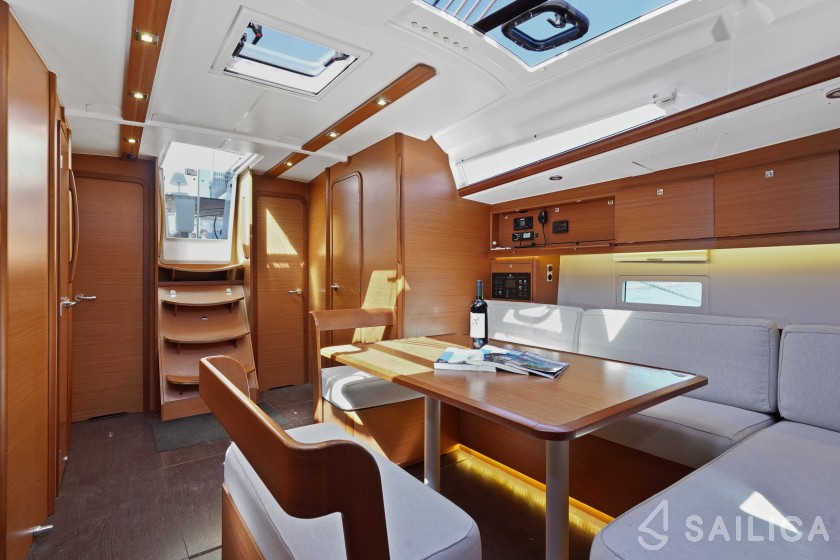 Dufour 430 - Yacht Charter Sailica