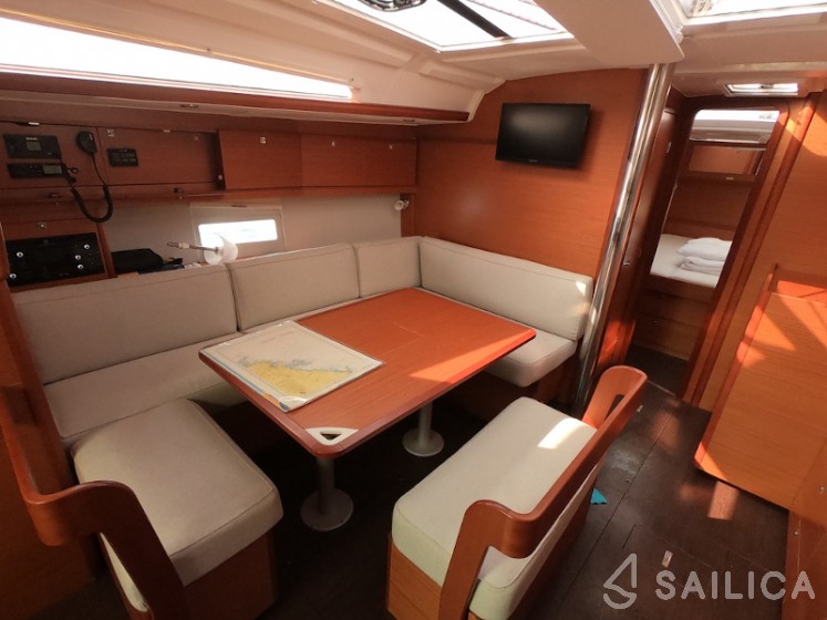 Dufour 430 - Yacht Charter Sailica