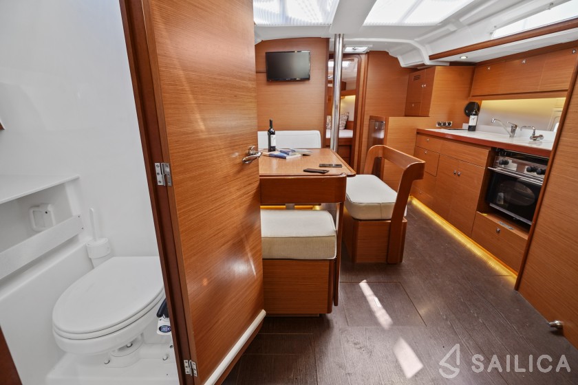 Dufour 430 - Yacht Charter Sailica