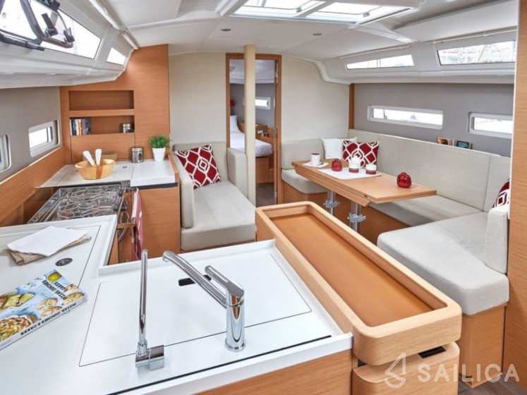Sun Odyssey 410 - Yacht Charter Sailica