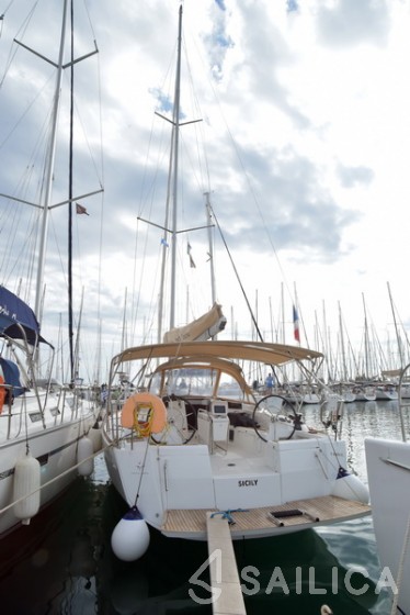 Sun Odyssey 449 - Yacht Charter Sailica