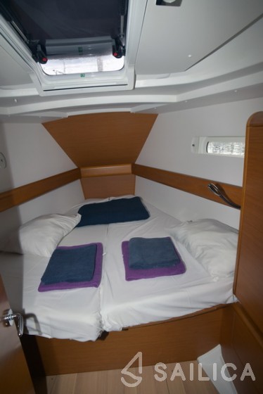 Sun Odyssey 449 - Yacht Charter Sailica
