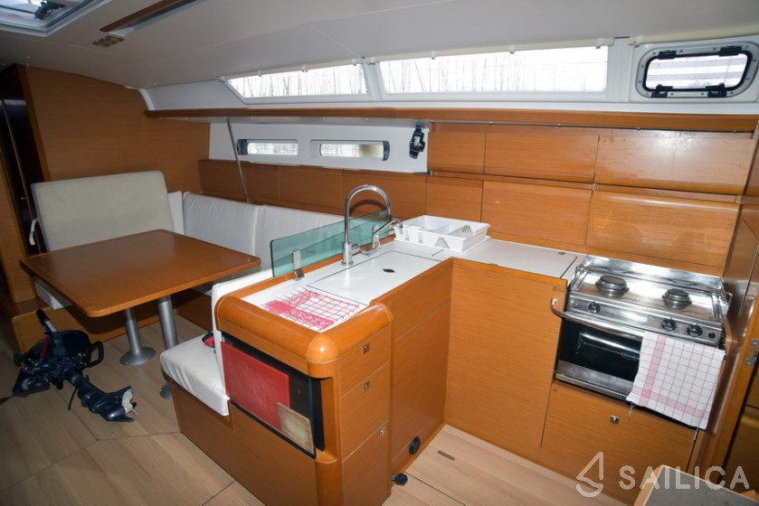 Sun Odyssey 449 - Yacht Charter Sailica