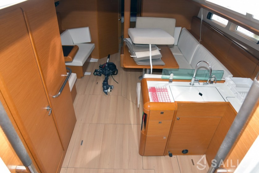 Sun Odyssey 449 - Yacht Charter Sailica