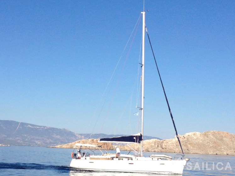 Oceanis 43 - Yacht Charter Sailica