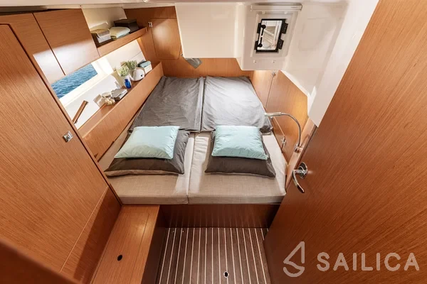 Bavaria C45 Style - Yacht Charter Sailica