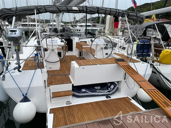 Bavaria C45 Style - Yacht Charter Sailica