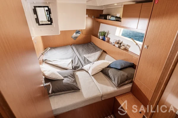 Bavaria C45 Style - Yacht Charter Sailica