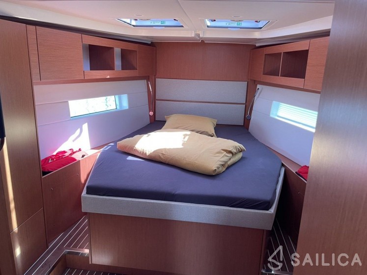 Bavaria C45 Style - Yacht Charter Sailica
