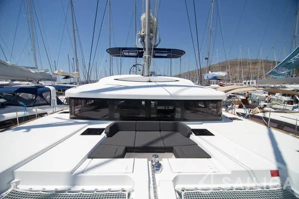 Lagoon 52 - Yacht Charter Sailica