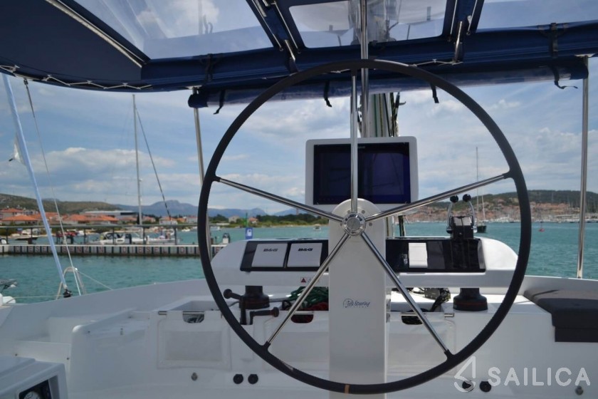 Lagoon 52 - Yacht Charter Sailica