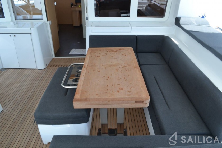 Lagoon 52 - Yacht Charter Sailica