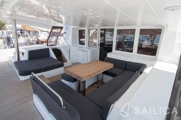 Lagoon 52 - Yacht Charter Sailica