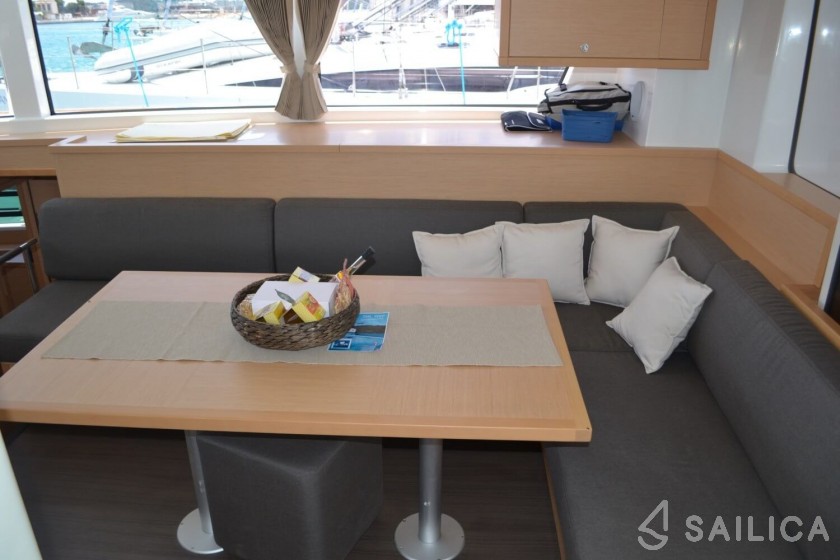 Lagoon 52 - Yacht Charter Sailica