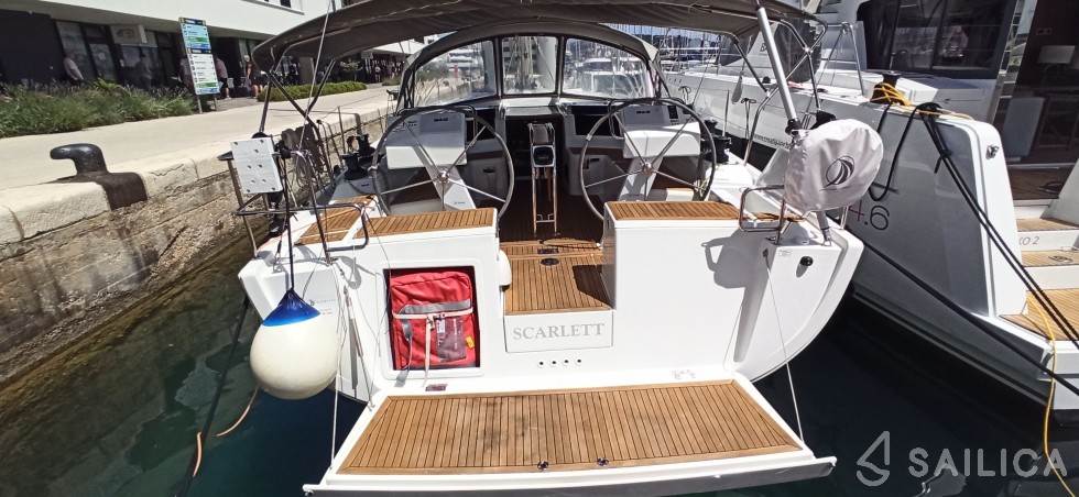 Hanse 455 - Yacht Charter Sailica