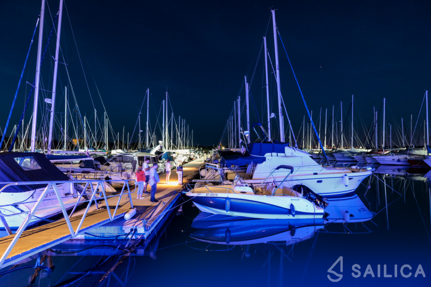 Lagoon 46  - Yacht Charter Sailica