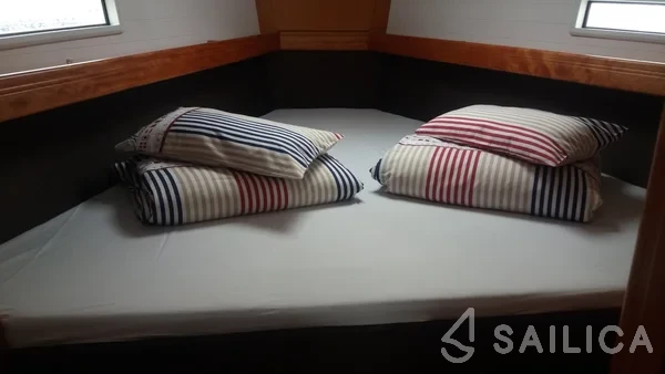 Bavaria 41 Cruiser - Yacht Charter Sailica