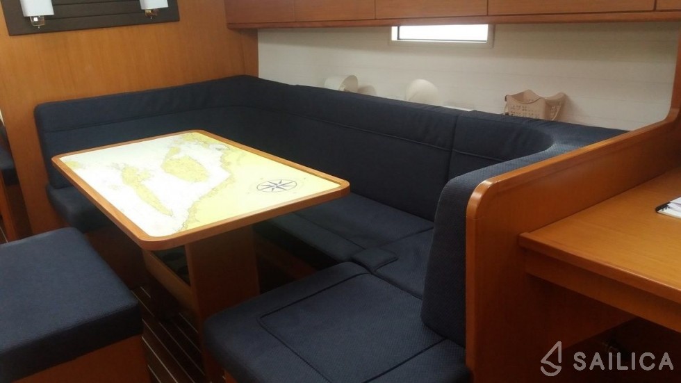 Bavaria 41 Cruiser - Yacht Charter Sailica