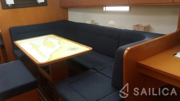 Bavaria 41 Cruiser - Yacht Charter Sailica